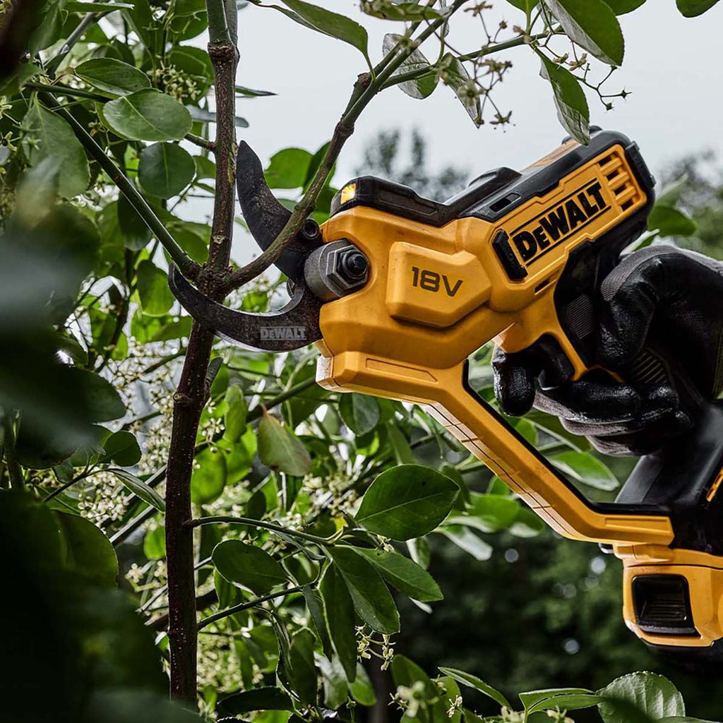 Dewalt DCMPP568N-XJ 18V XR 38mm Pruner Body Only
